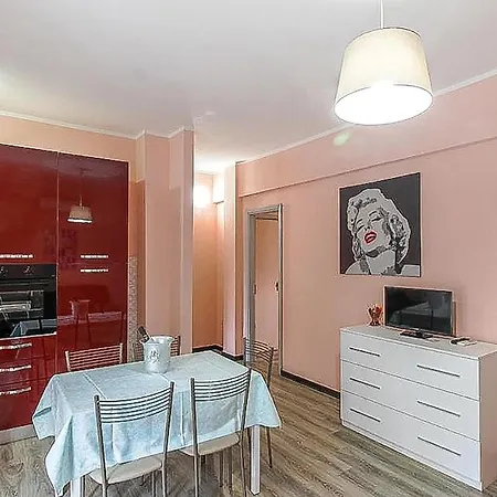 Appartamento Beautiful In With 1 Bedrooms, Wifi And Outdoor Swimming Pool Pietra Ligure